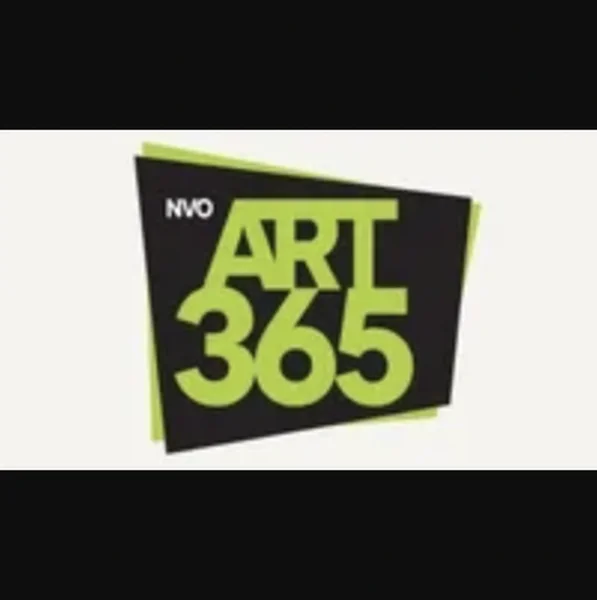 Radio Art 365 logo
